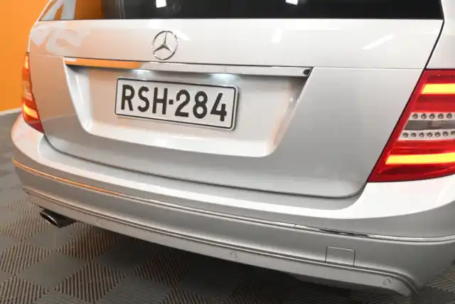 Hopea Farmari, Mercedes-Benz C – RSH-284