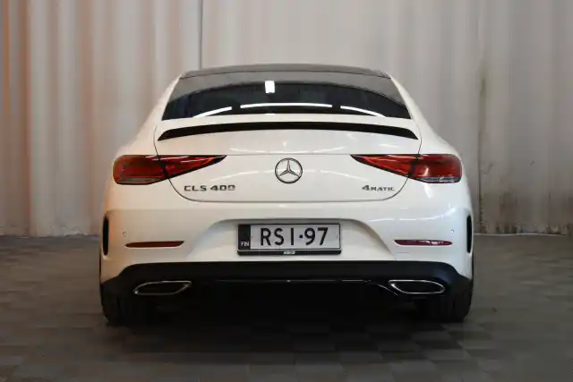 Valkoinen Coupe, Mercedes-Benz CLS – RSI-97