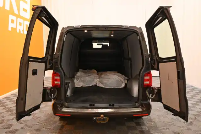 Ruskea (beige) Pakettiauto, Volkswagen Transporter – RSJ-767