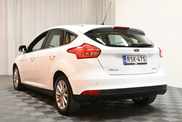 Valkoinen Viistoperä, Ford Focus – RSK-475