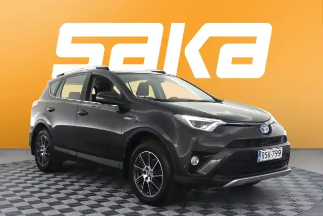 Ruskea (beige) Maastoauto, Toyota RAV4 – RSK-799