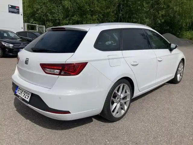Valkoinen Farmari, Seat Leon ST – RSK-929