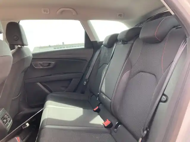 Valkoinen Farmari, Seat Leon ST – RSK-929