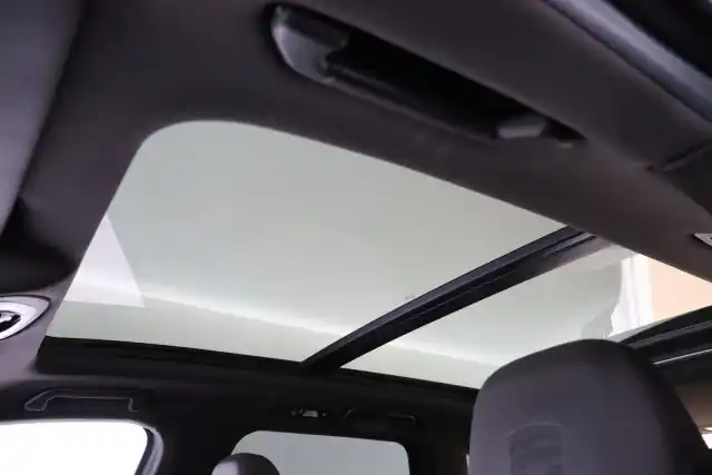 Musta Maastoauto, Porsche Cayenne – RSM-524
