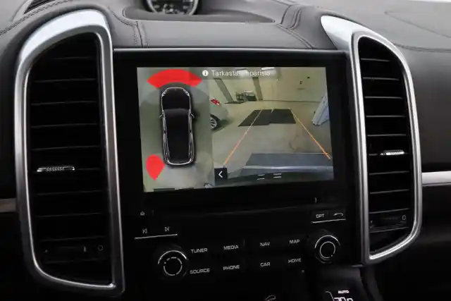 Musta Maastoauto, Porsche Cayenne – RSM-524
