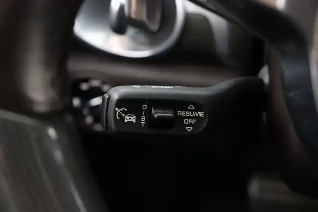 Musta Maastoauto, Porsche Cayenne – RSM-524
