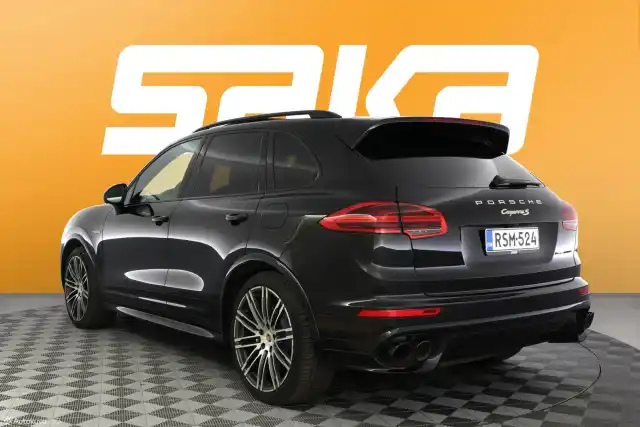 Musta Maastoauto, Porsche Cayenne – RSM-524