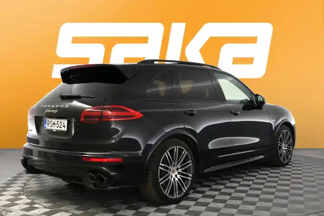 Musta Maastoauto, Porsche Cayenne – RSM-524