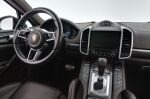 Musta Maastoauto, Porsche Cayenne – RSM-524, kuva 10