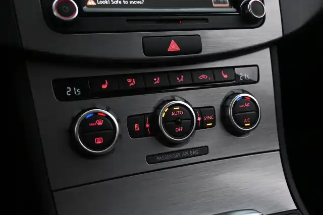 Valkoinen Farmari, Volkswagen Passat – RSM-565