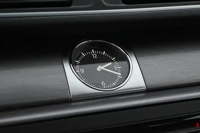 Valkoinen Farmari, Volkswagen Passat – RSM-565