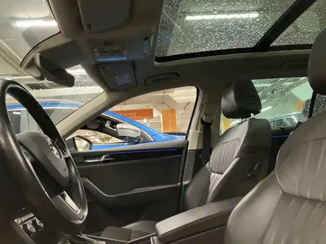 Harmaa Farmari, Skoda Superb – RSO-632