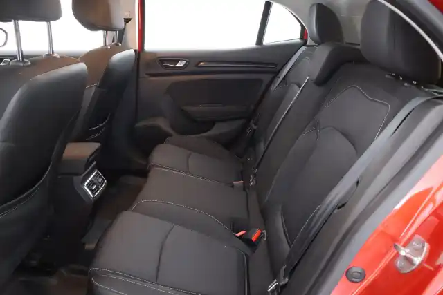 Punainen Viistoperä, Renault Megane – RSO-834