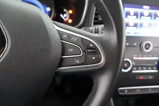 Punainen Viistoperä, Renault Megane – RSO-834