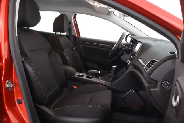 Punainen Viistoperä, Renault Megane – RSO-834