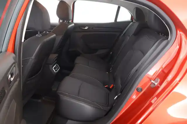 Punainen Viistoperä, Renault Megane – RSO-834