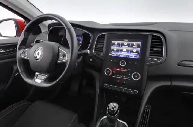 Punainen Viistoperä, Renault Megane – RSO-834