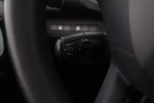 Harmaa Viistoperä, Peugeot 208 – RSP-312
