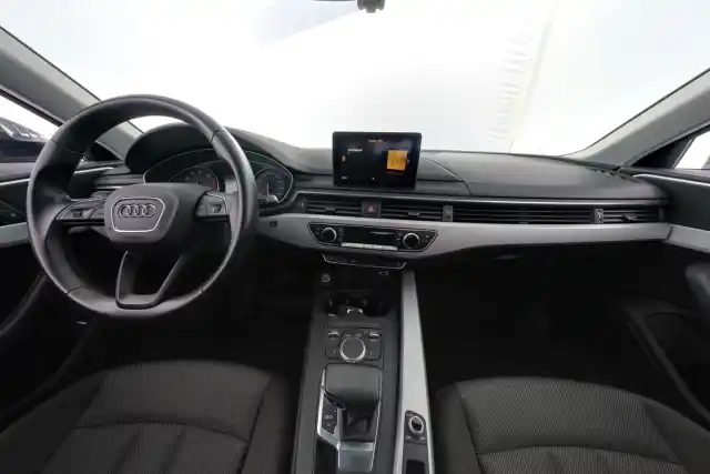 Vihreä Farmari, Audi A4 – RSP-470