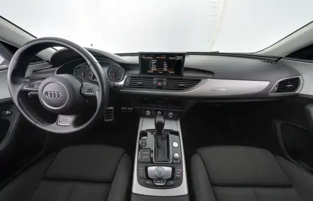 Valkoinen Farmari, Audi A6 – RSU-153