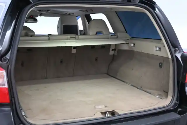 Musta Farmari, Volvo V70 – RSU-163