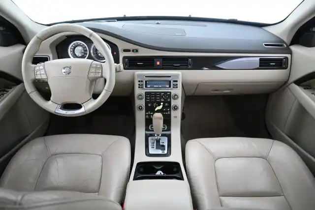 Musta Farmari, Volvo V70 – RSU-163
