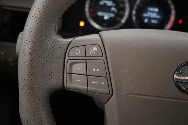 Musta Farmari, Volvo V70 – RSU-163