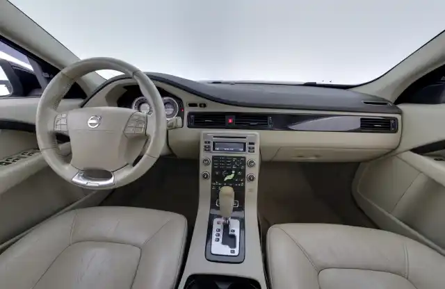 Musta Farmari, Volvo V70 – RSU-163