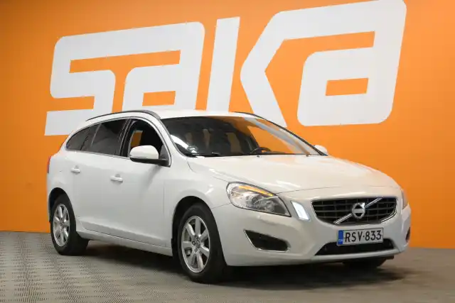 Valkoinen Farmari, Volvo V60 – RSV-833