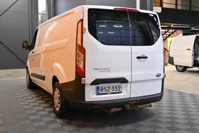 Valkoinen Pakettiauto, Ford Transit Custom – RSZ-332