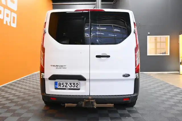 Valkoinen Pakettiauto, Ford Transit Custom – RSZ-332