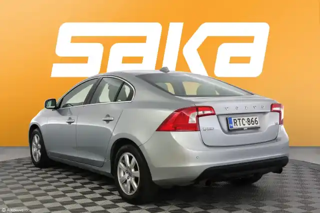 Harmaa Sedan, Volvo S60 – RTC-866