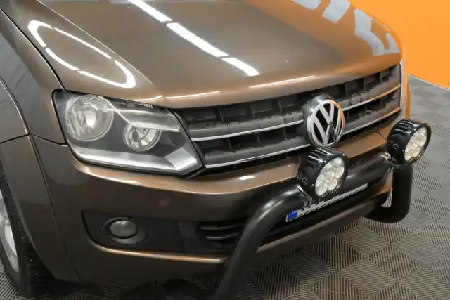 Ruskea Avolava, Volkswagen Amarok – RTE-724