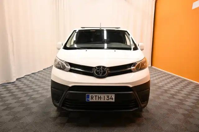 Valkoinen Pakettiauto, Toyota Proace – RTH-134