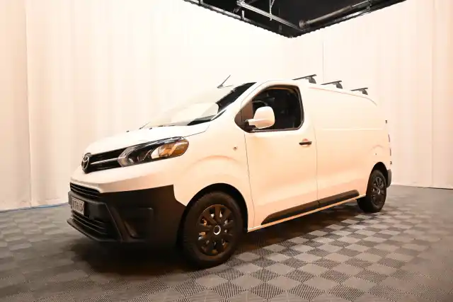 Valkoinen Pakettiauto, Toyota Proace – RTH-134