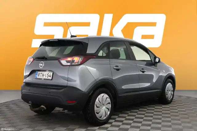 Harmaa Maastoauto, Opel Crossland X – RTH-154