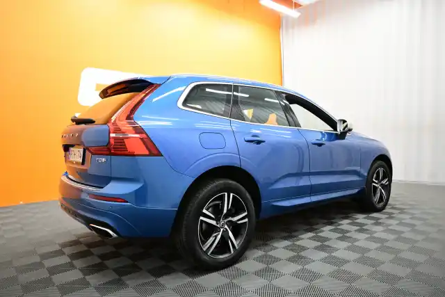 Sininen Maastoauto, Volvo XC60 – RTH-174