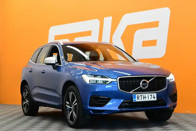 Sininen Maastoauto, Volvo XC60 – RTH-174