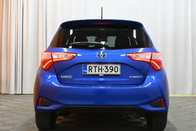 Sininen Viistoperä, Toyota Yaris – RTH-390