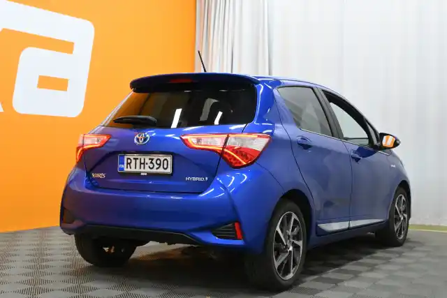 Sininen Viistoperä, Toyota Yaris – RTH-390