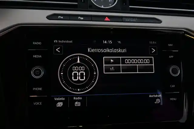 Sininen Sedan, Volkswagen Passat – RTH-568