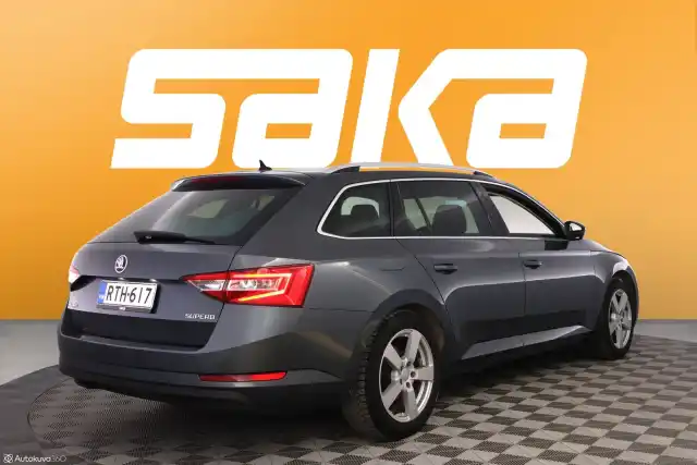 Harmaa Farmari, Skoda Superb – RTH-617