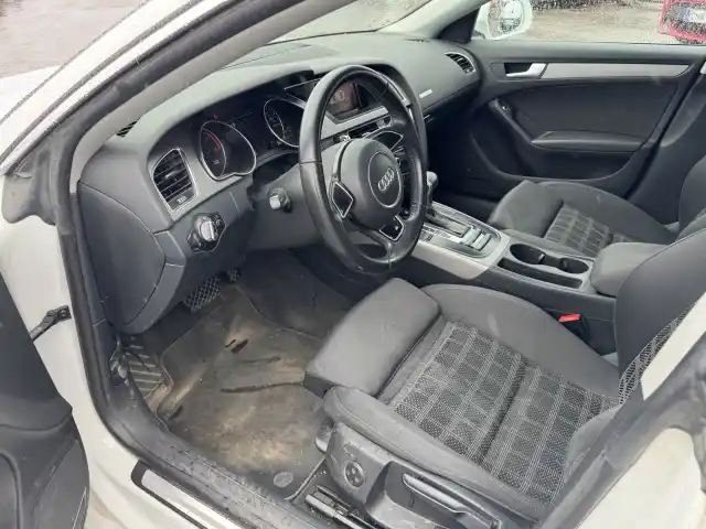 Valkoinen Viistoperä, Audi A5 – RTK-172