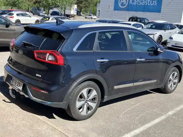 Sininen Farmari, Kia Niro plug-in – RTK-291