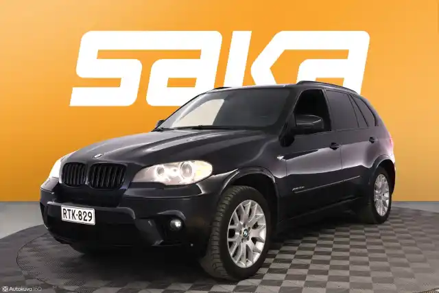 Musta Maastoauto, BMW X5 – RTK-829