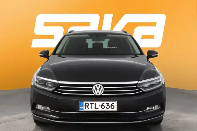 Harmaa Farmari, Volkswagen Passat – RTL-636