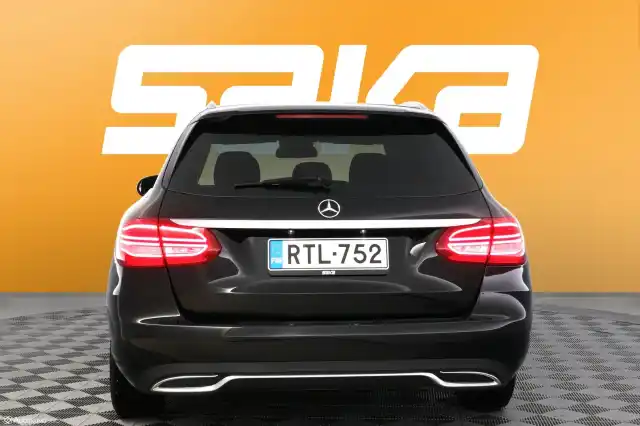 Musta Farmari, Mercedes-Benz C – RTL-752