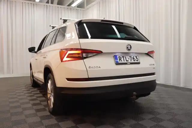 Valkoinen Maastoauto, Skoda Kodiaq – RTL-763