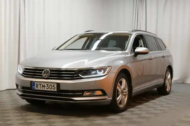 Sininen Farmari, Volkswagen Passat – RTM-305