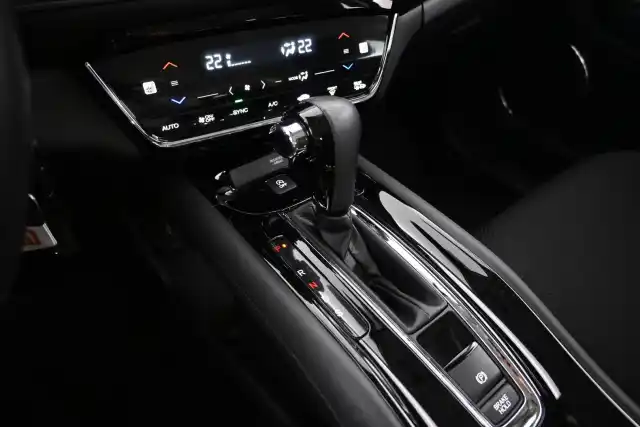 Musta Maastoauto, Honda HR-V – RTM-986